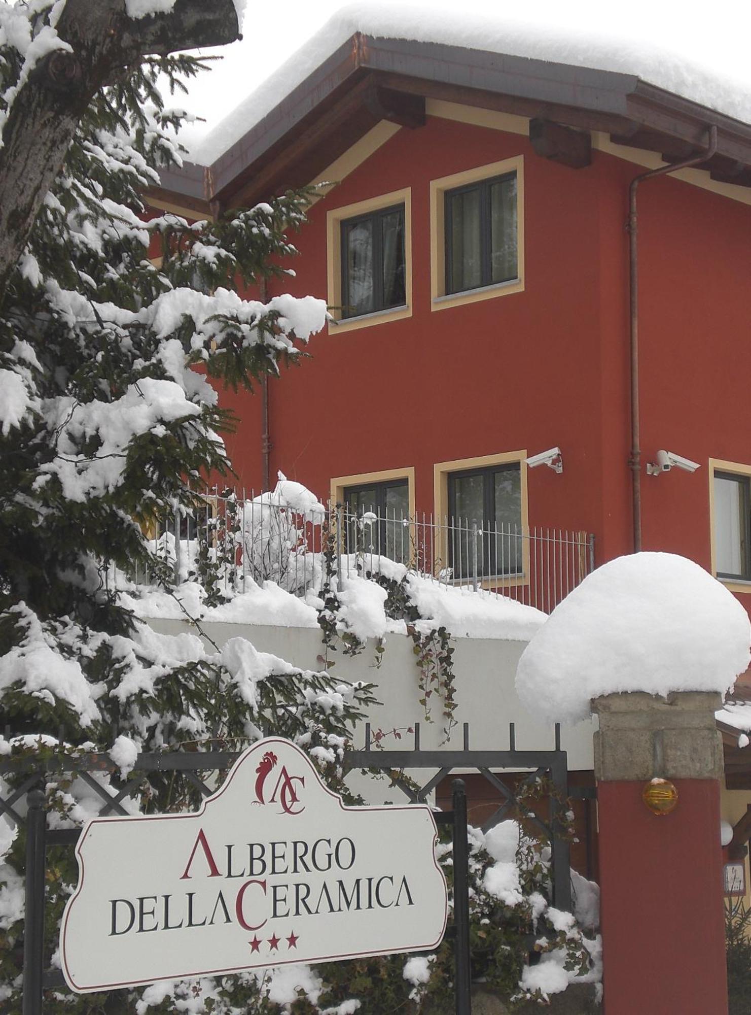 Albergo Della Ceramica Villanova Mondovì Dış mekan fotoğraf