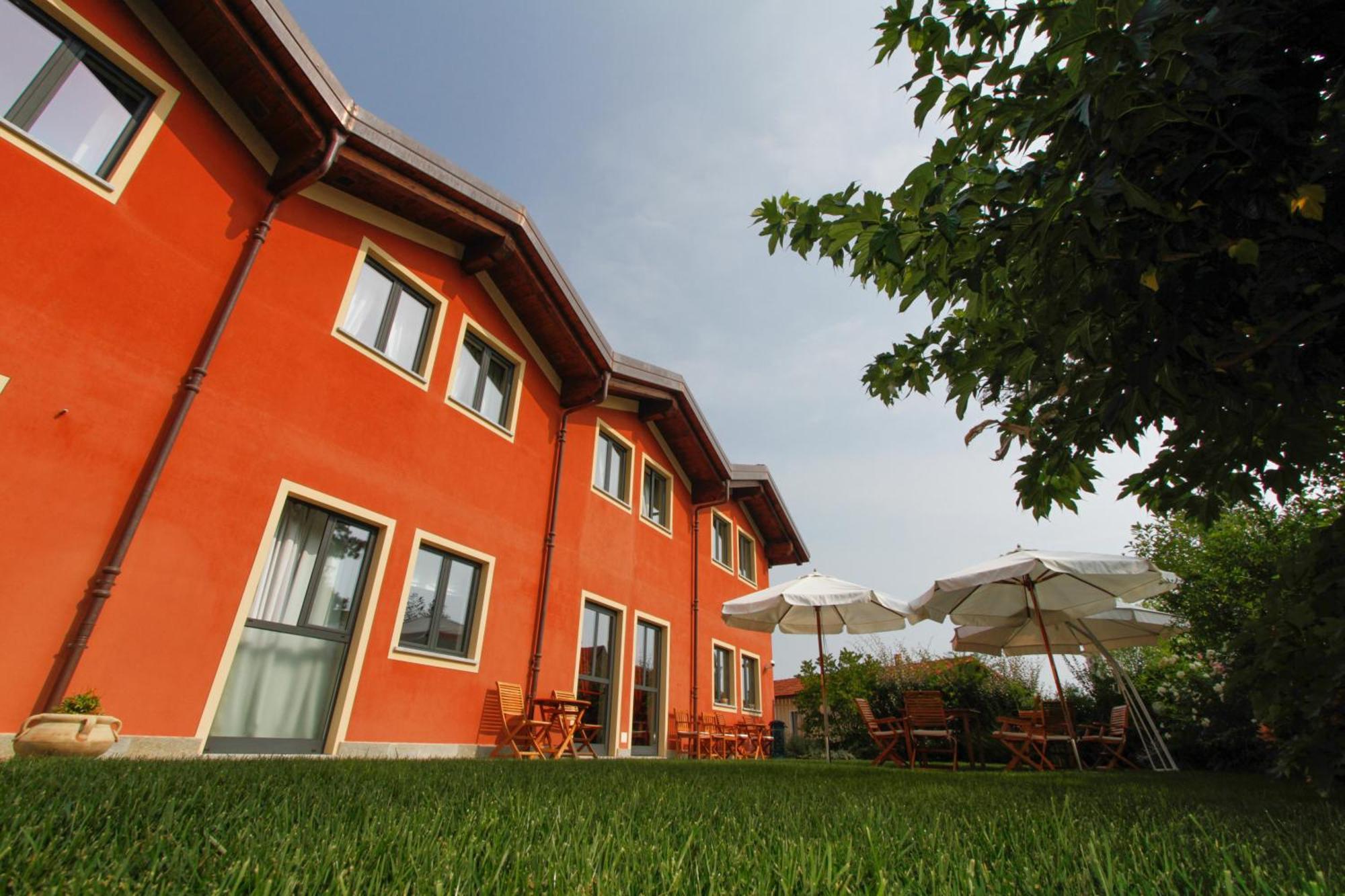 Albergo Della Ceramica Villanova Mondovì Dış mekan fotoğraf