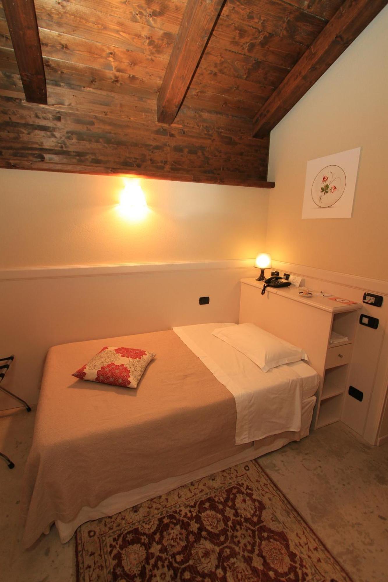 Albergo Della Ceramica Villanova Mondovì Dış mekan fotoğraf